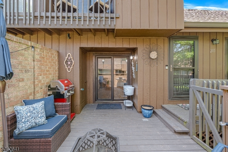 Property Photo: 215 Kingsberry Dr NJ 08873