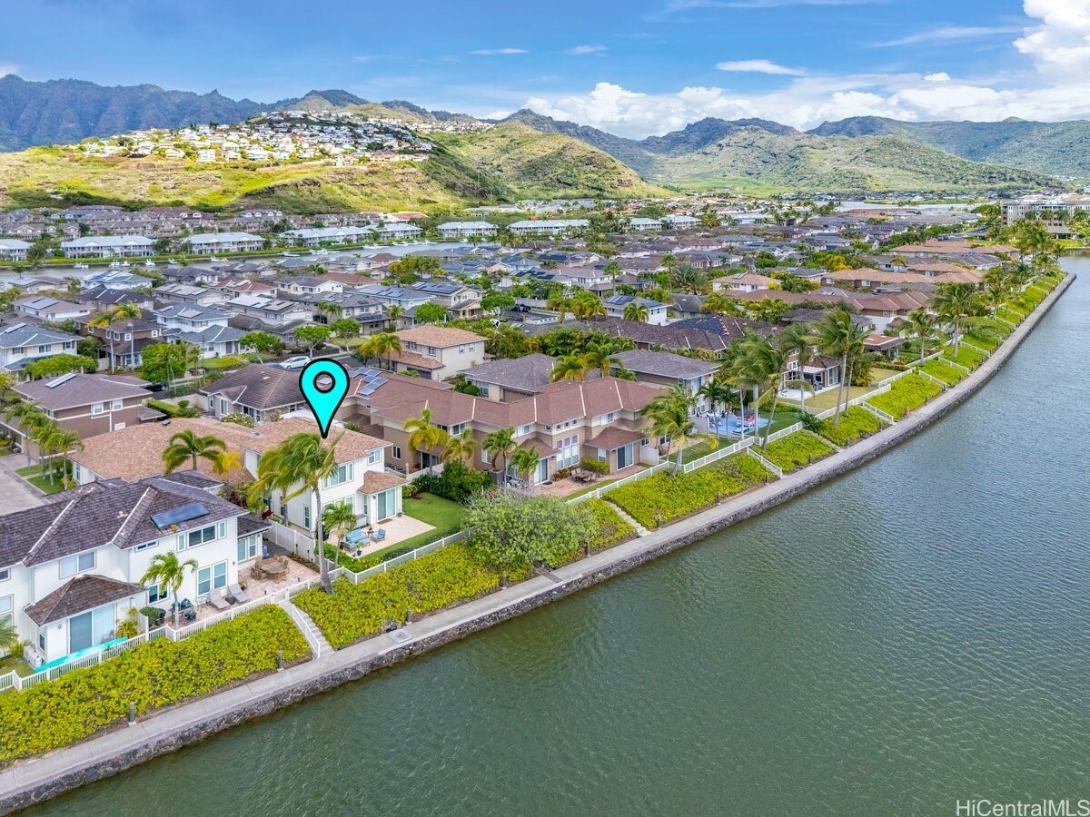 Property Photo: 520 Lunalilo Home Road 354 HI 96825