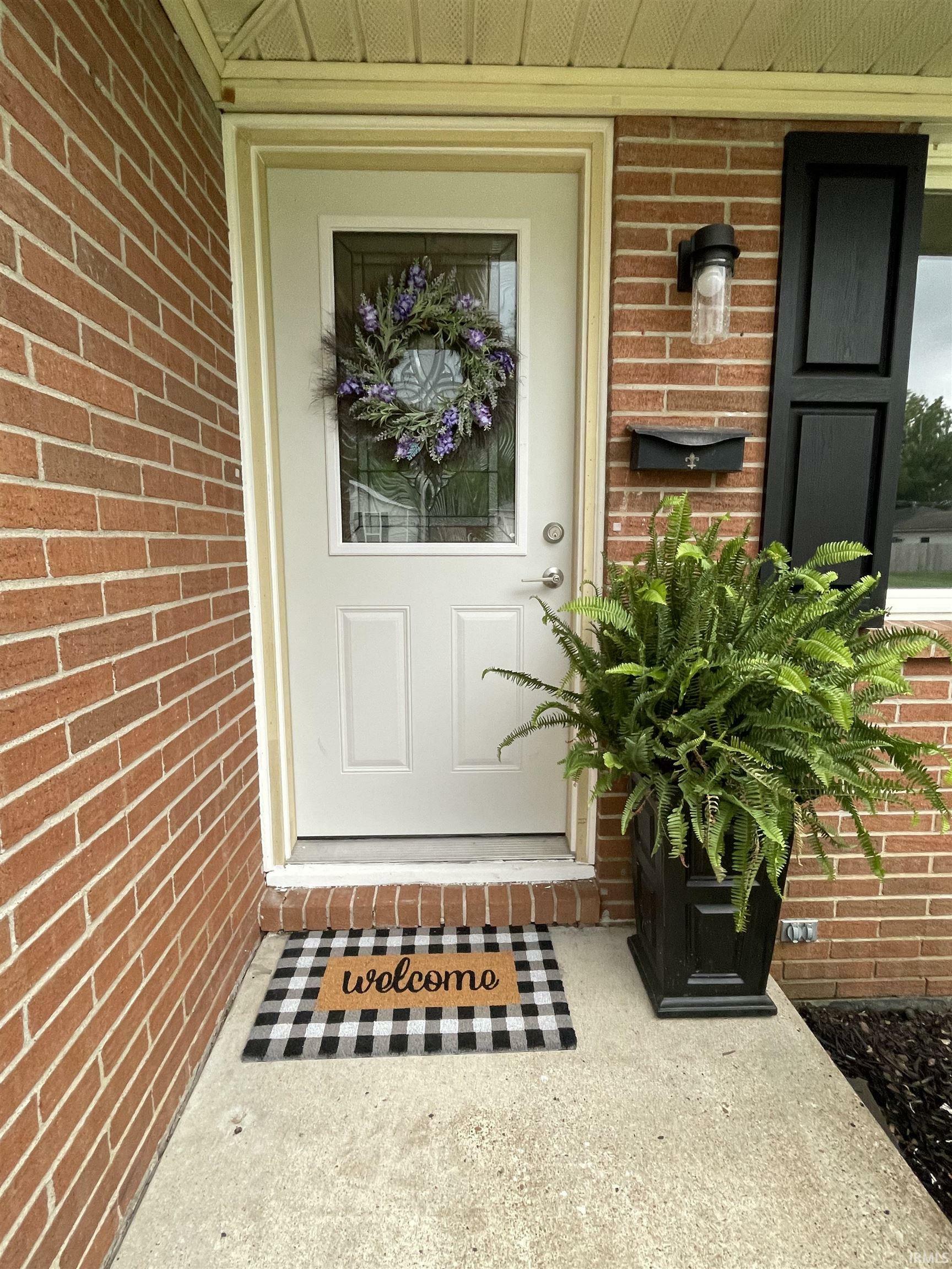 Property Photo: 2129 Sweetser Avenue IN 47714