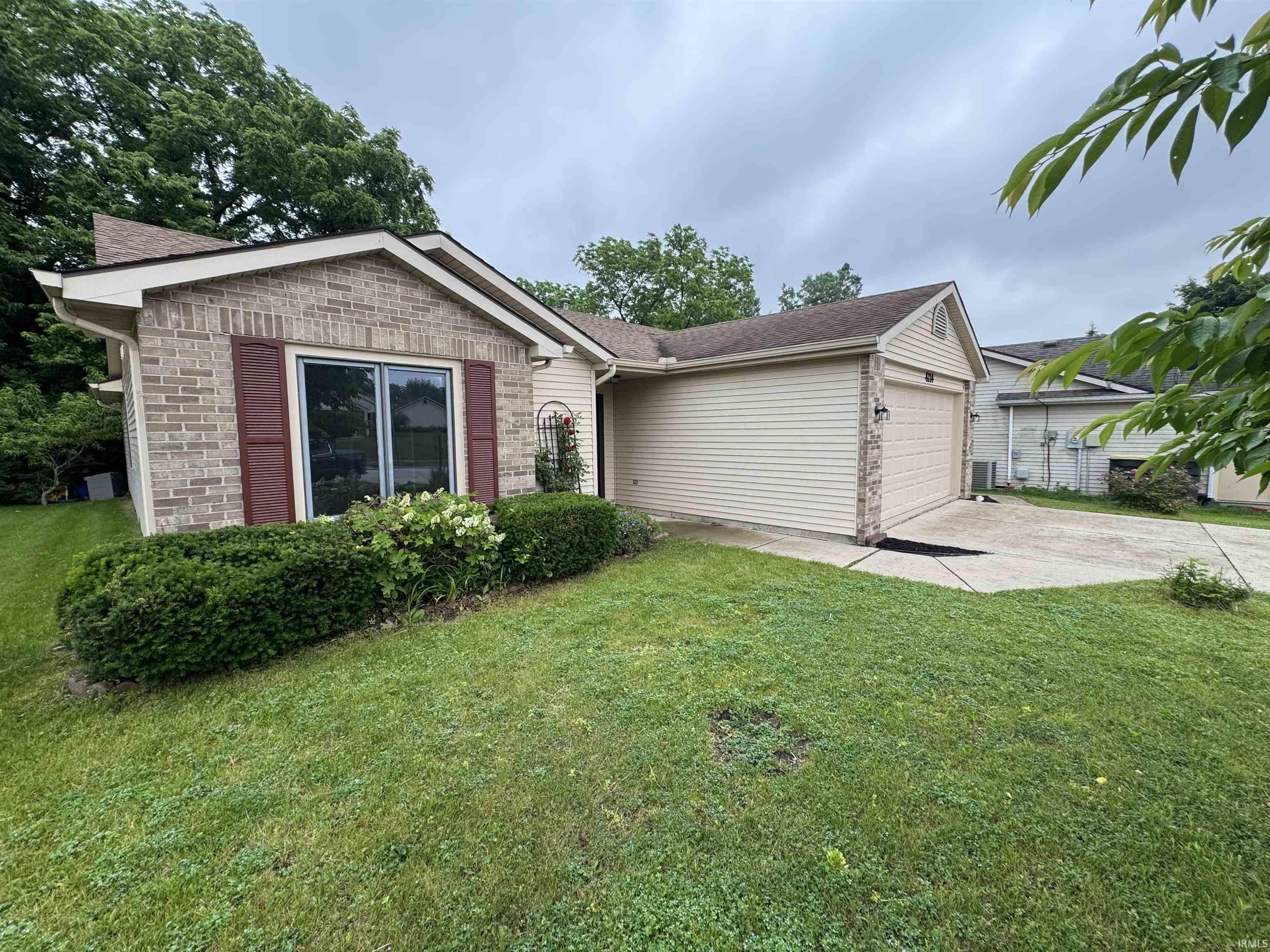 Property Photo: 4114 Harris Meadow Court IN 46808