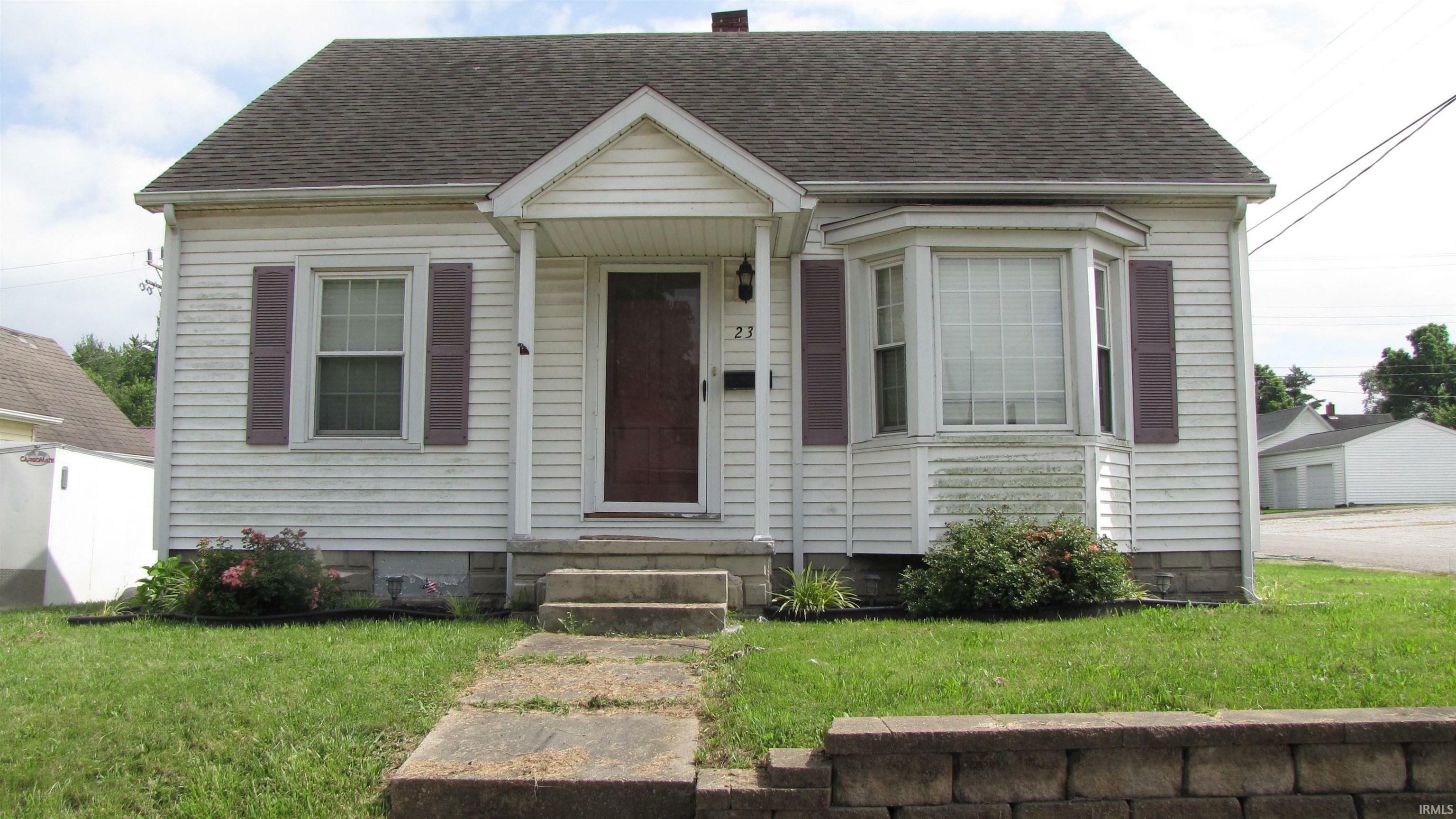 230 W Morton Street  Oakland City IN 47660 photo