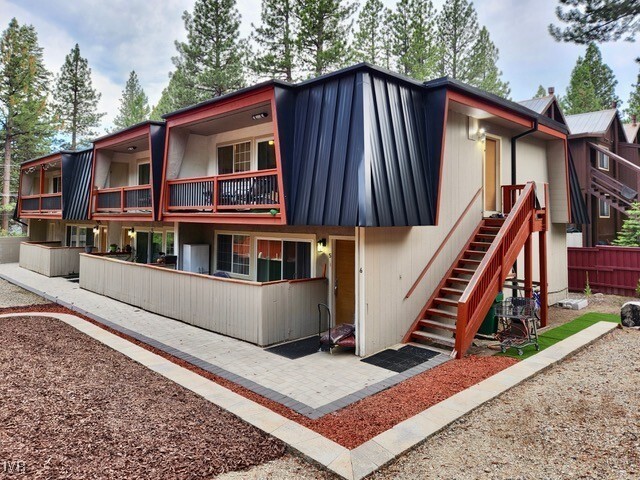 Property Photo: 866 Southwood Boulevard NV 89451