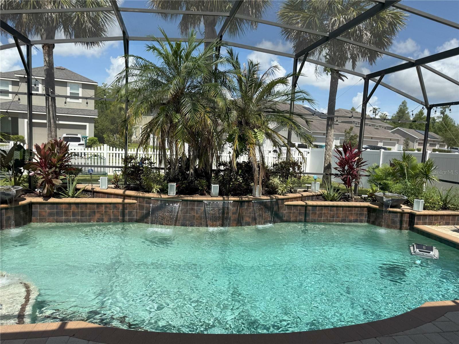 Property Photo: 8986 Fullerwood Avenue FL 32832