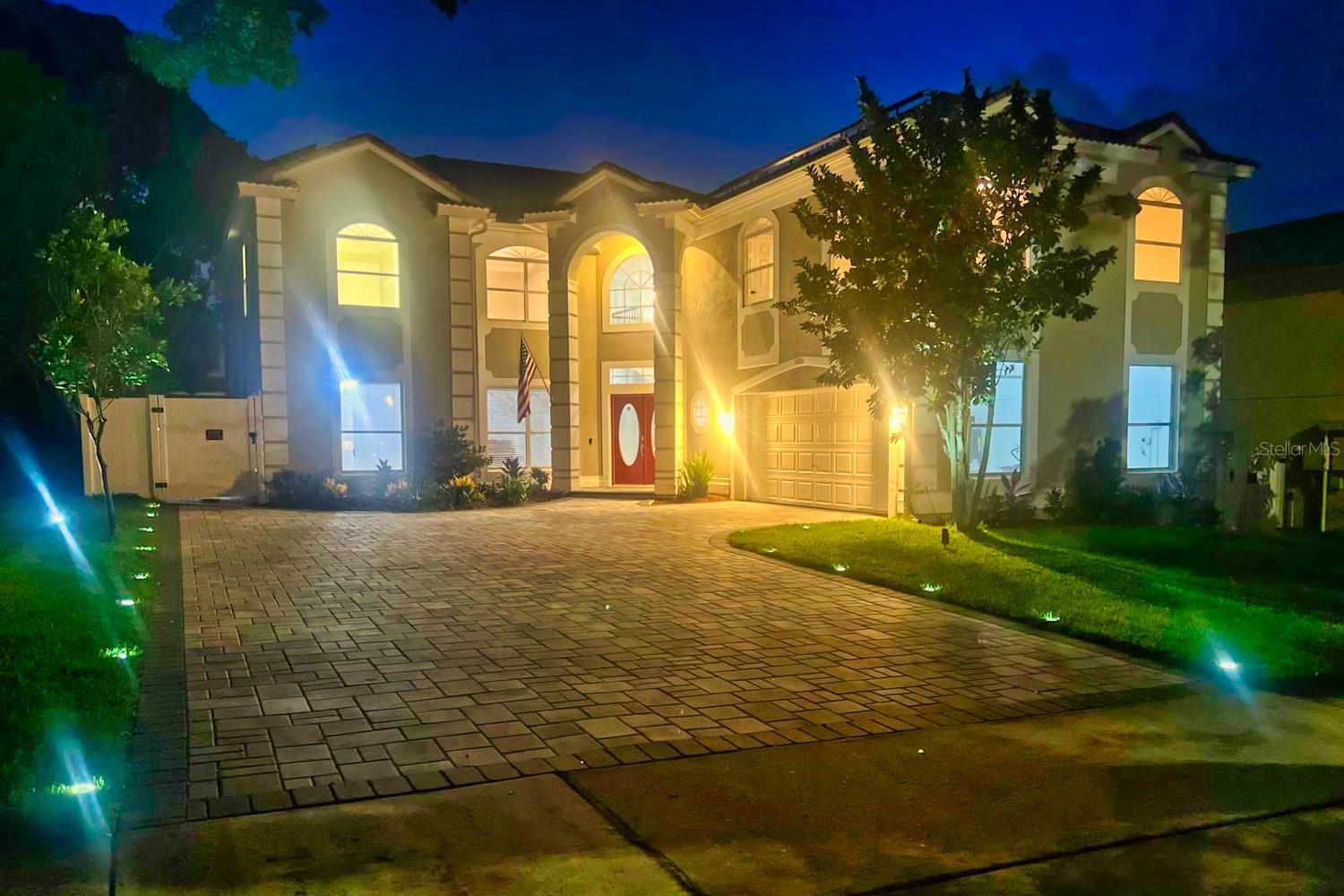 Property Photo:  1706 Cheltenborough Drive  FL 32835 