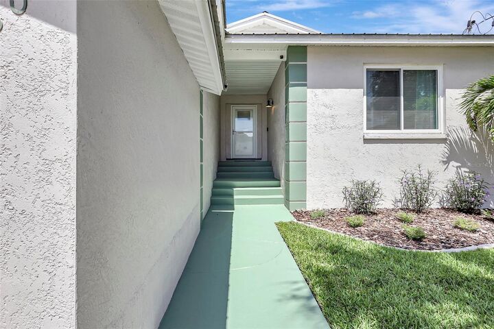 Property Photo:  6603 S Juanita Street  FL 33616 