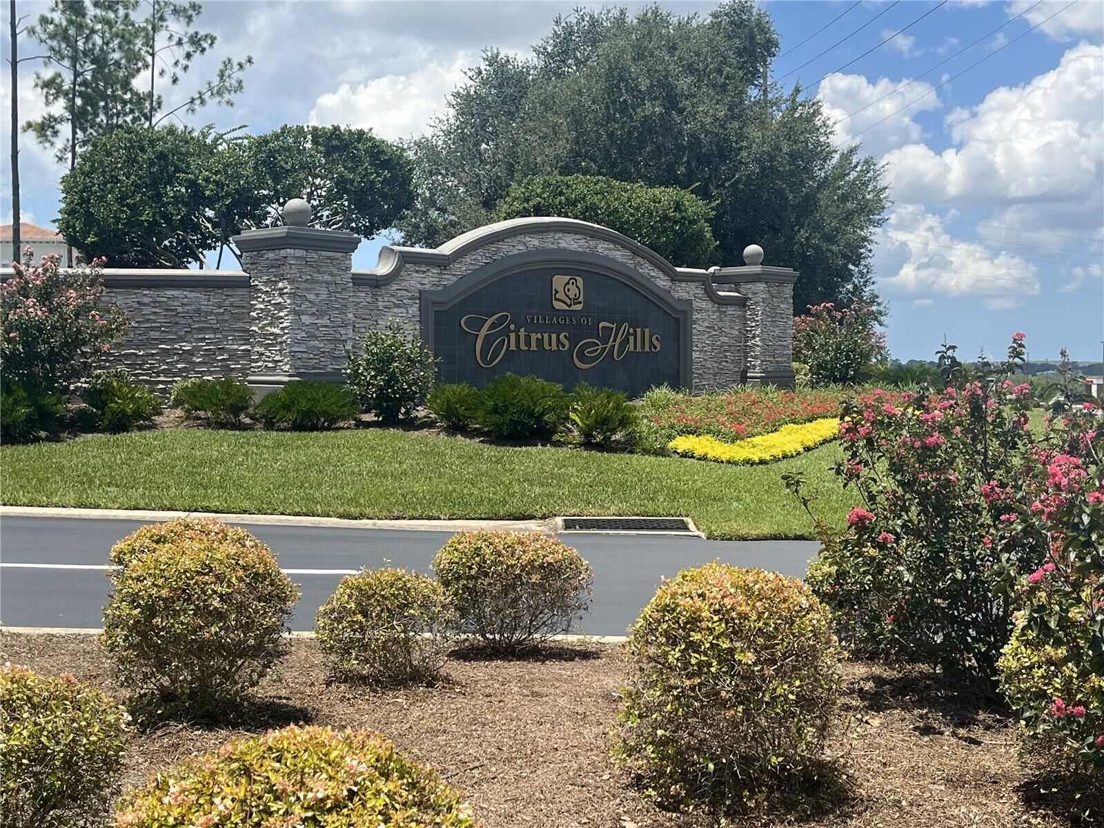 Property Photo:  587 N Riva Ridge Path  FL 34453 