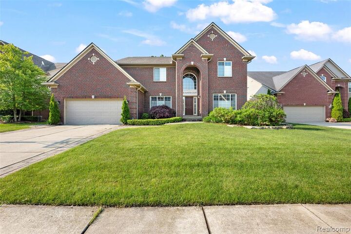 392 Gunston Court  Troy MI 48083 6508 photo
