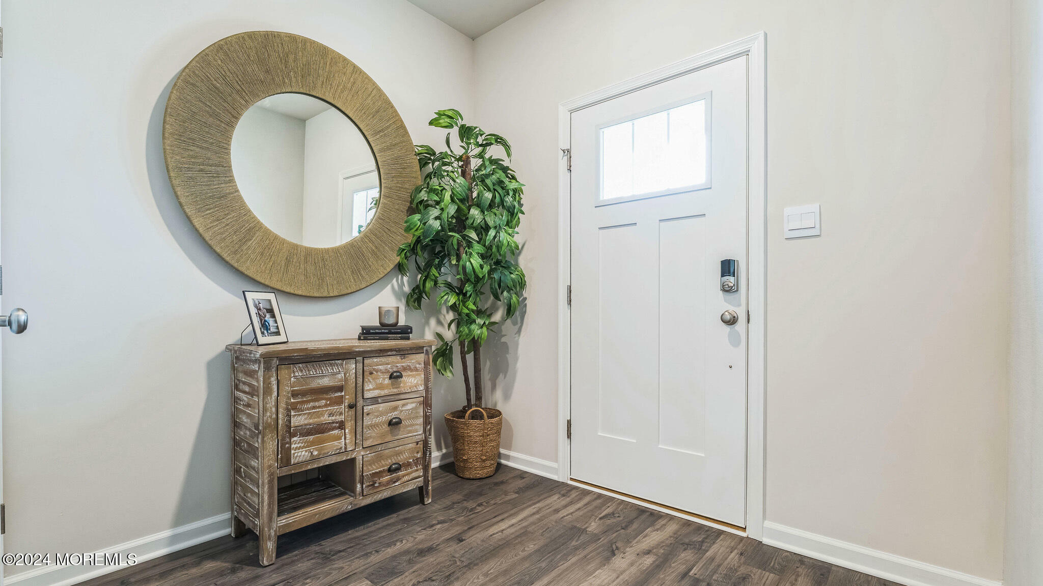 Property Photo:  14 Victoria Gardens Square  NJ 07753 
