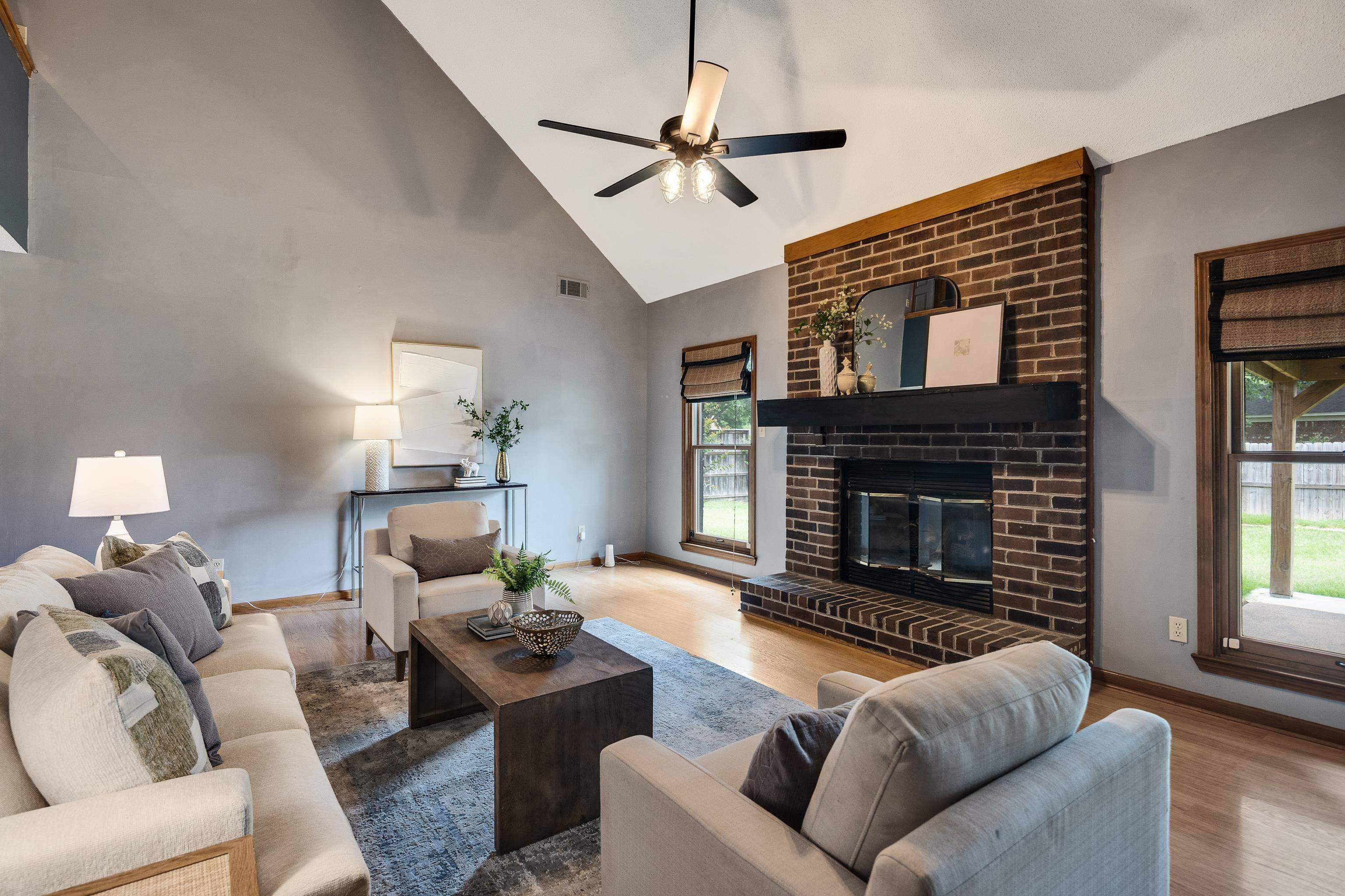 Property Photo: 6436 Eastbrier Dr TN 38135
