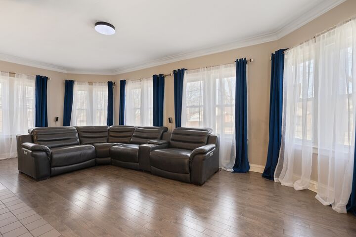 Property Photo: 3336 Grand Boulevard IL 60513