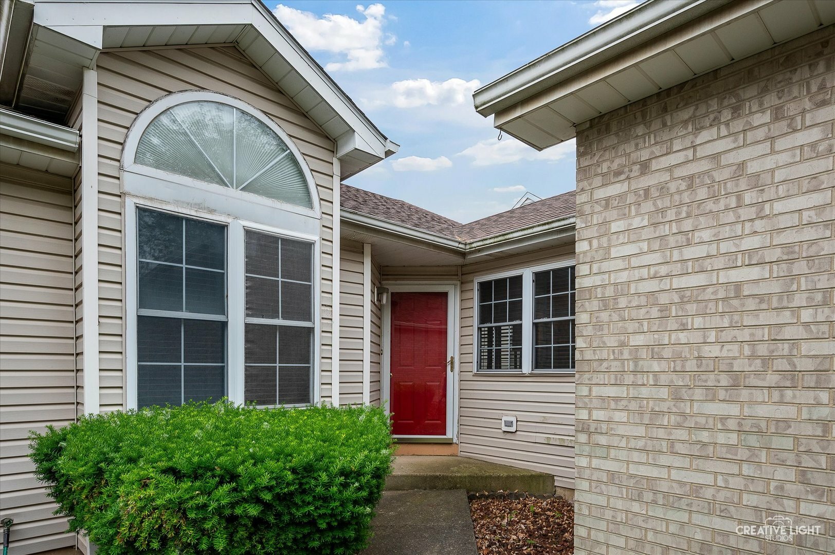 Property Photo:  1306 Riverview Drive  IL 60431 