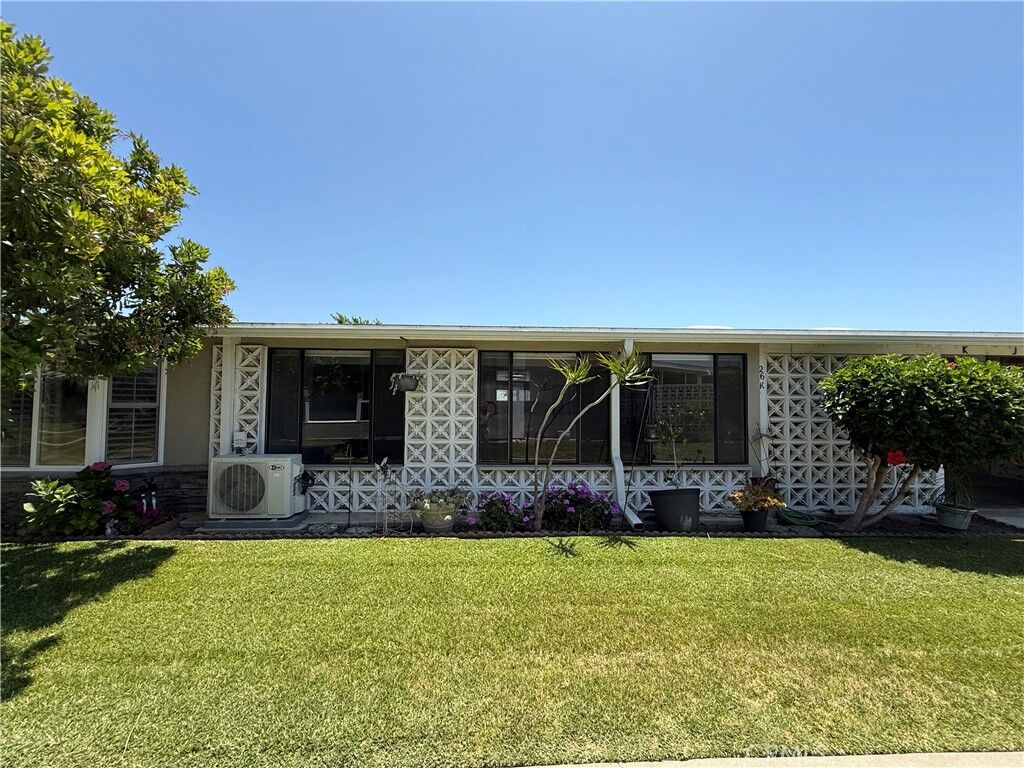 Property Photo:  1533 Merion Way 26K  CA 90740 