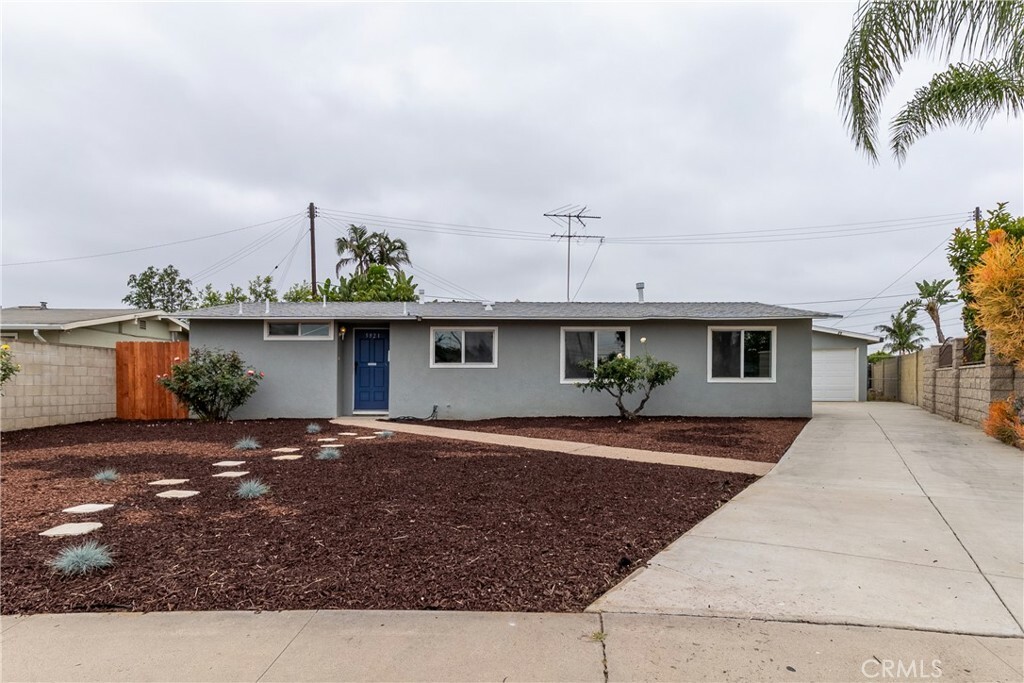 Property Photo: 5921 Los Ramos Circle CA 90620