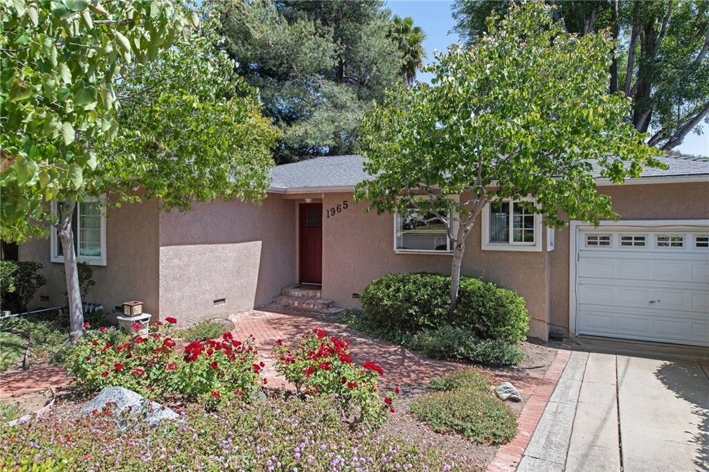 Property Photo: 1965 Hope Street CA 93405