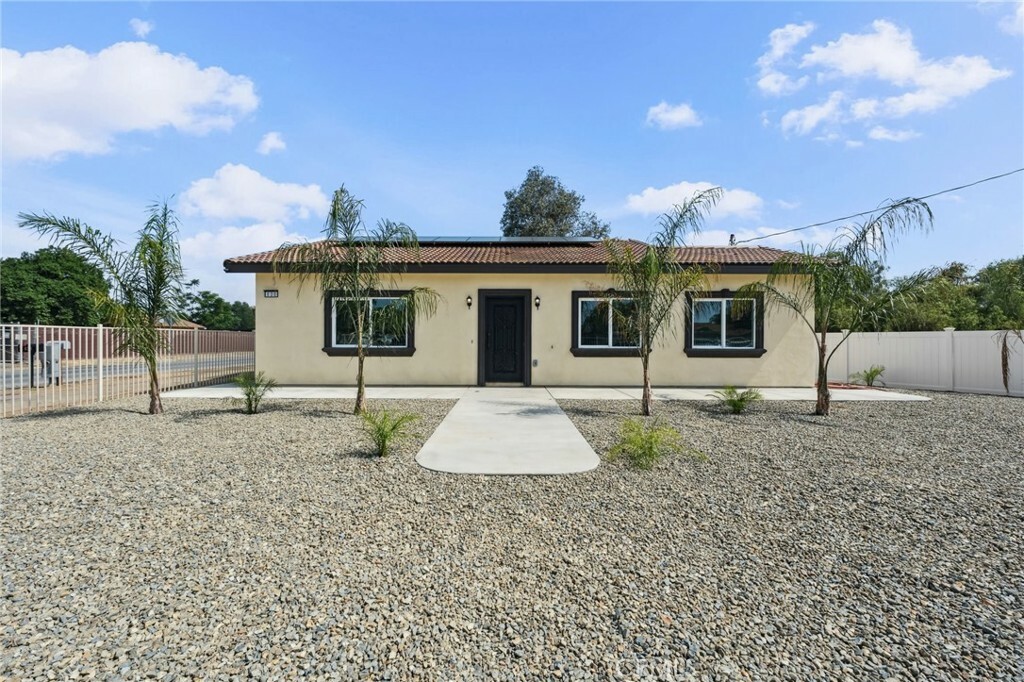 Property Photo: 630 Orange Avenue CA 92571