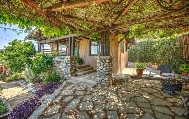 Property Photo: 541 E Avenue 39 CA 90031