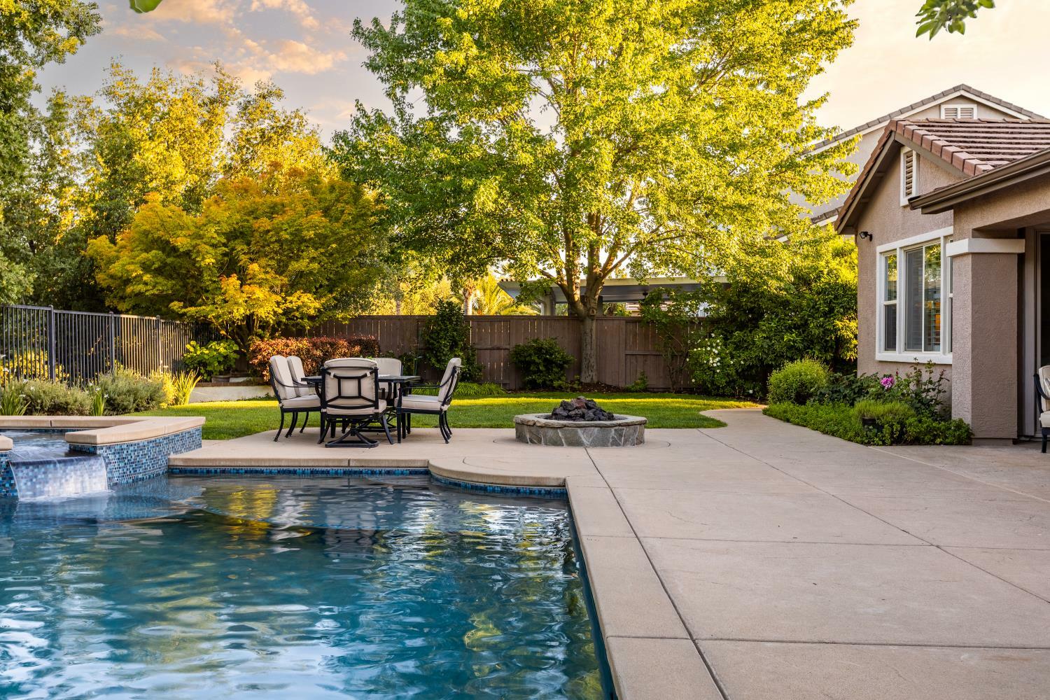 Property Photo: 1584 Diamond Woods Circle CA 95747