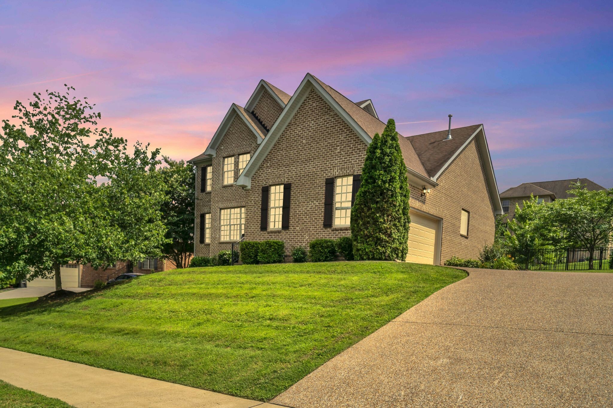 Property Photo: 147 N Shadowhaven Way TN 37075