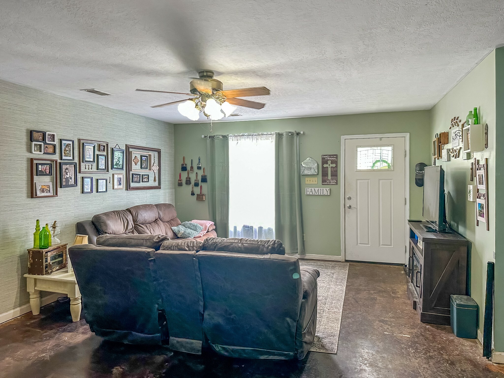 Property Photo: 1097 Taylor Ln TN 38059