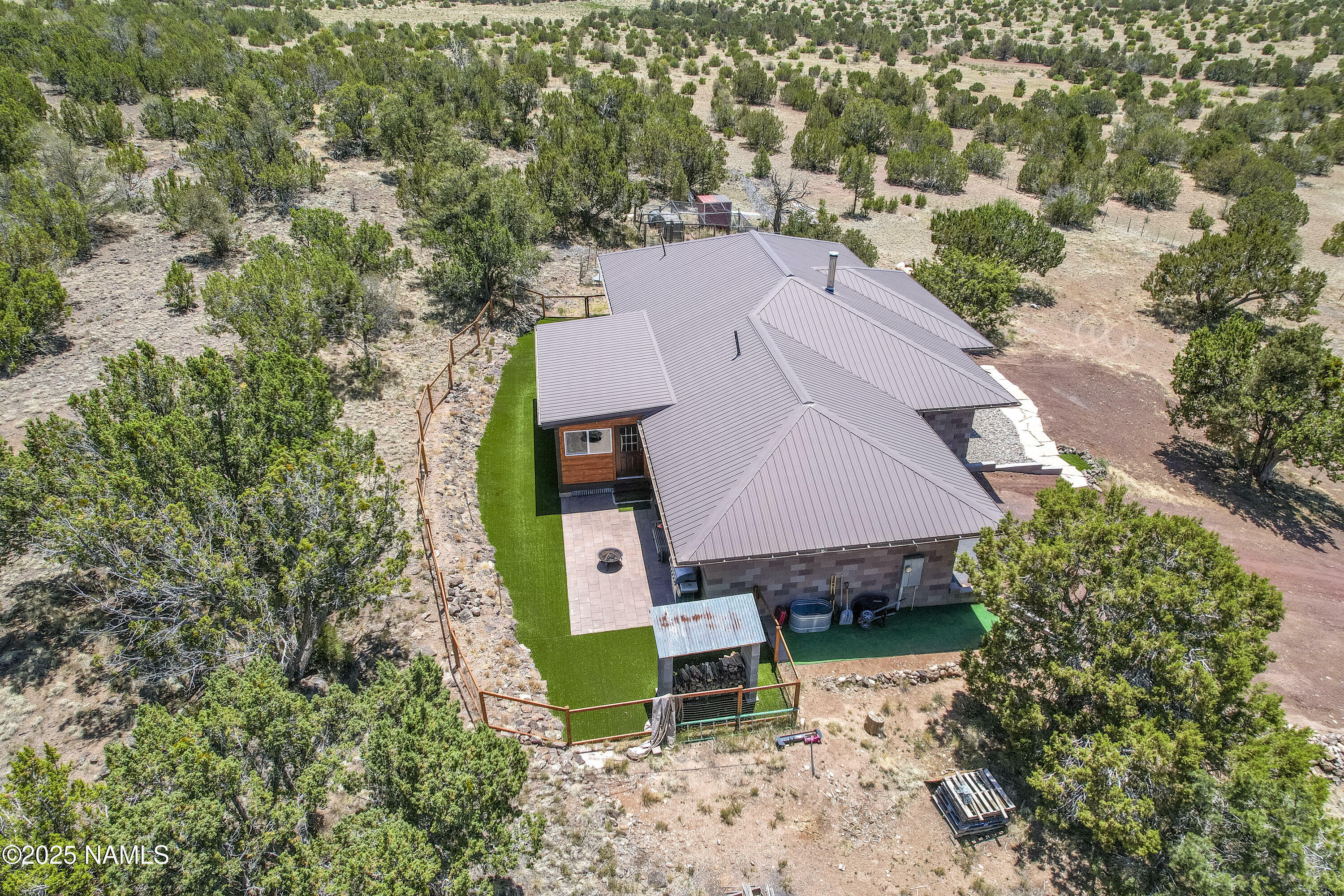 Property Photo: 1384 W Canvasback Trail AZ 86046