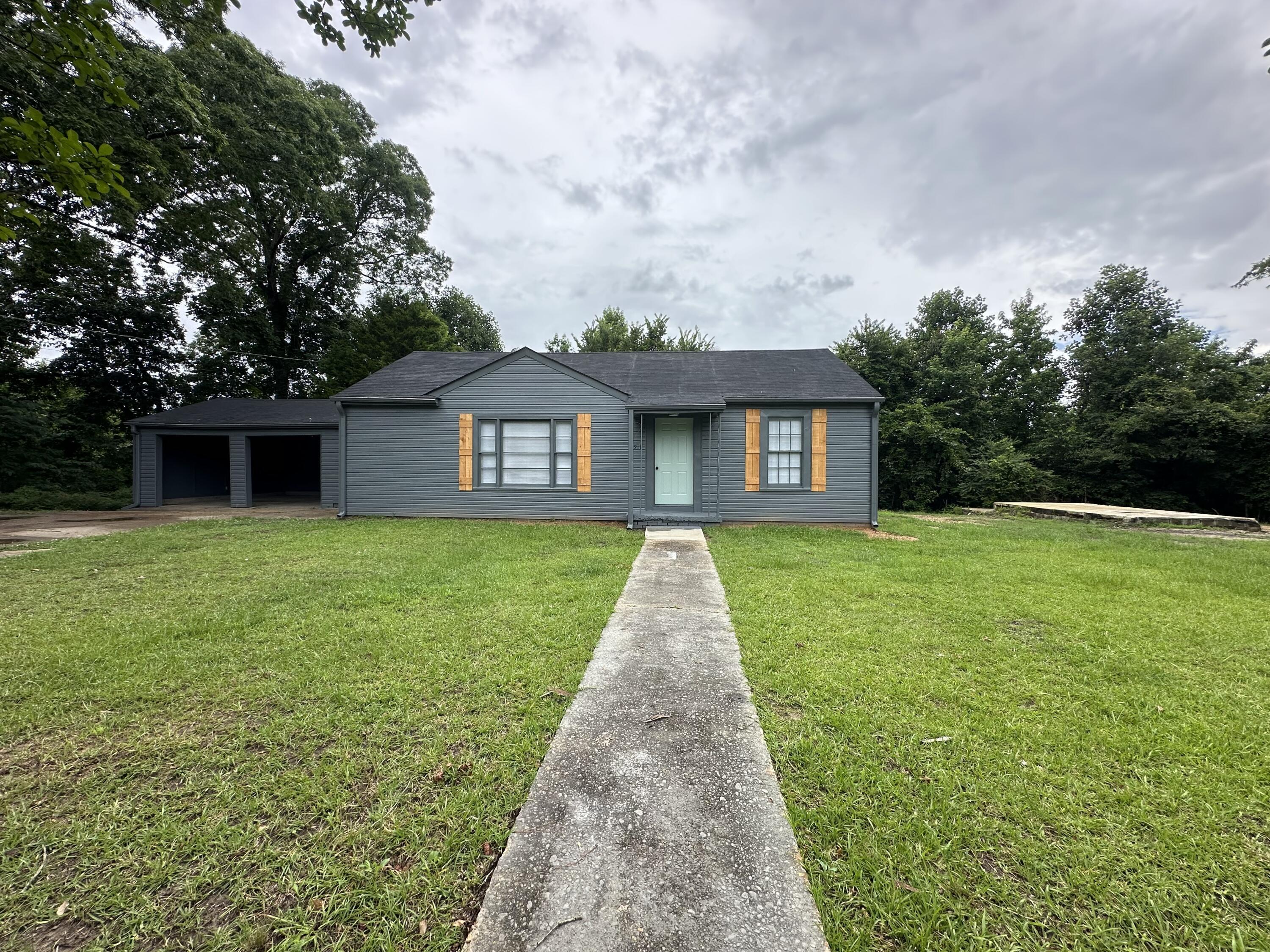 Property Photo: 1211 Road 885 MS 38866