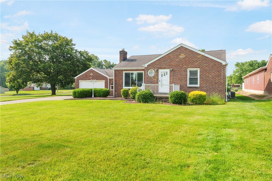 Property Photo:  230 Hamilton Boulevard  OH 44471 