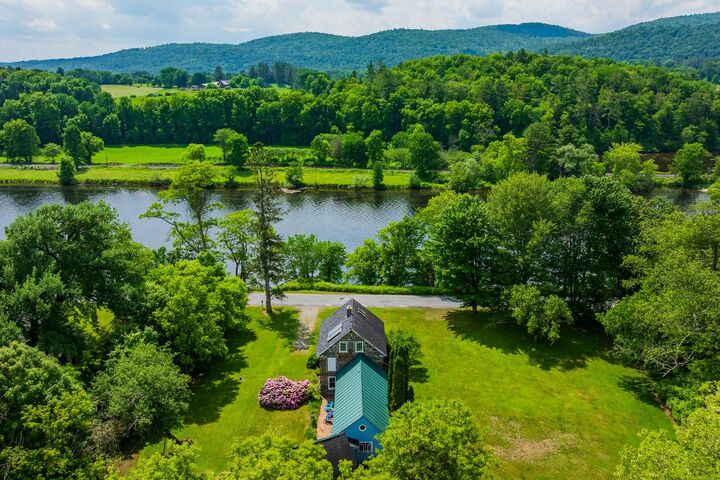 Property Photo: 526 River Road NH 03768
