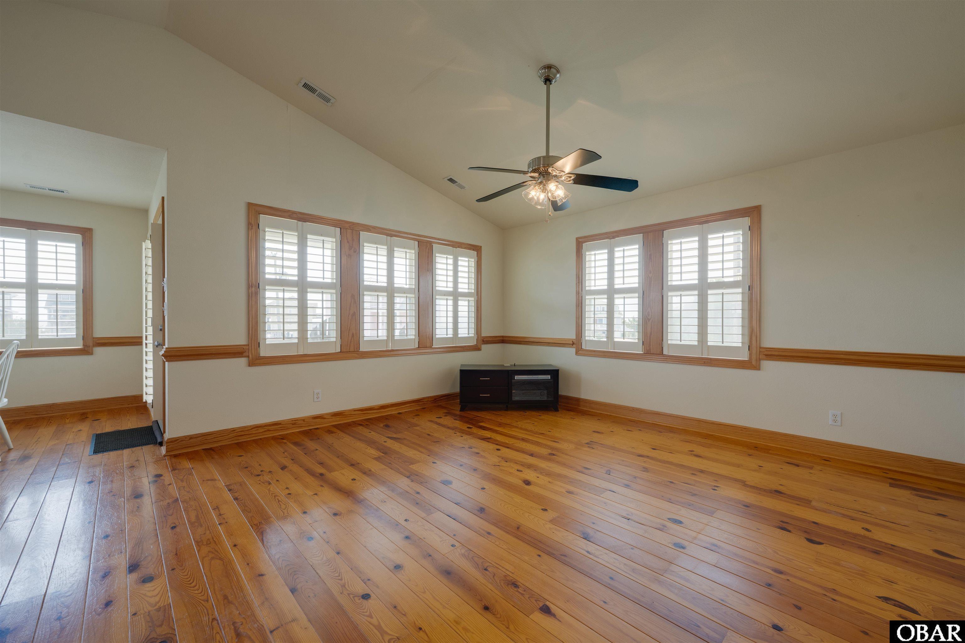Property Photo: 1602 Harbour View Drive NC 27948