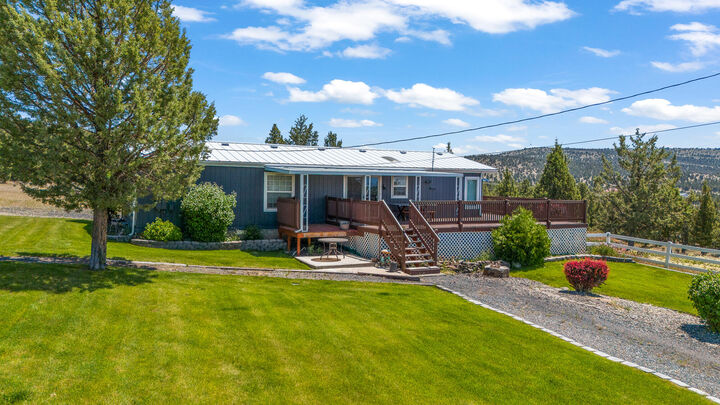 Property Photo: 11976 SE Juniper Canyon Road OR 97754