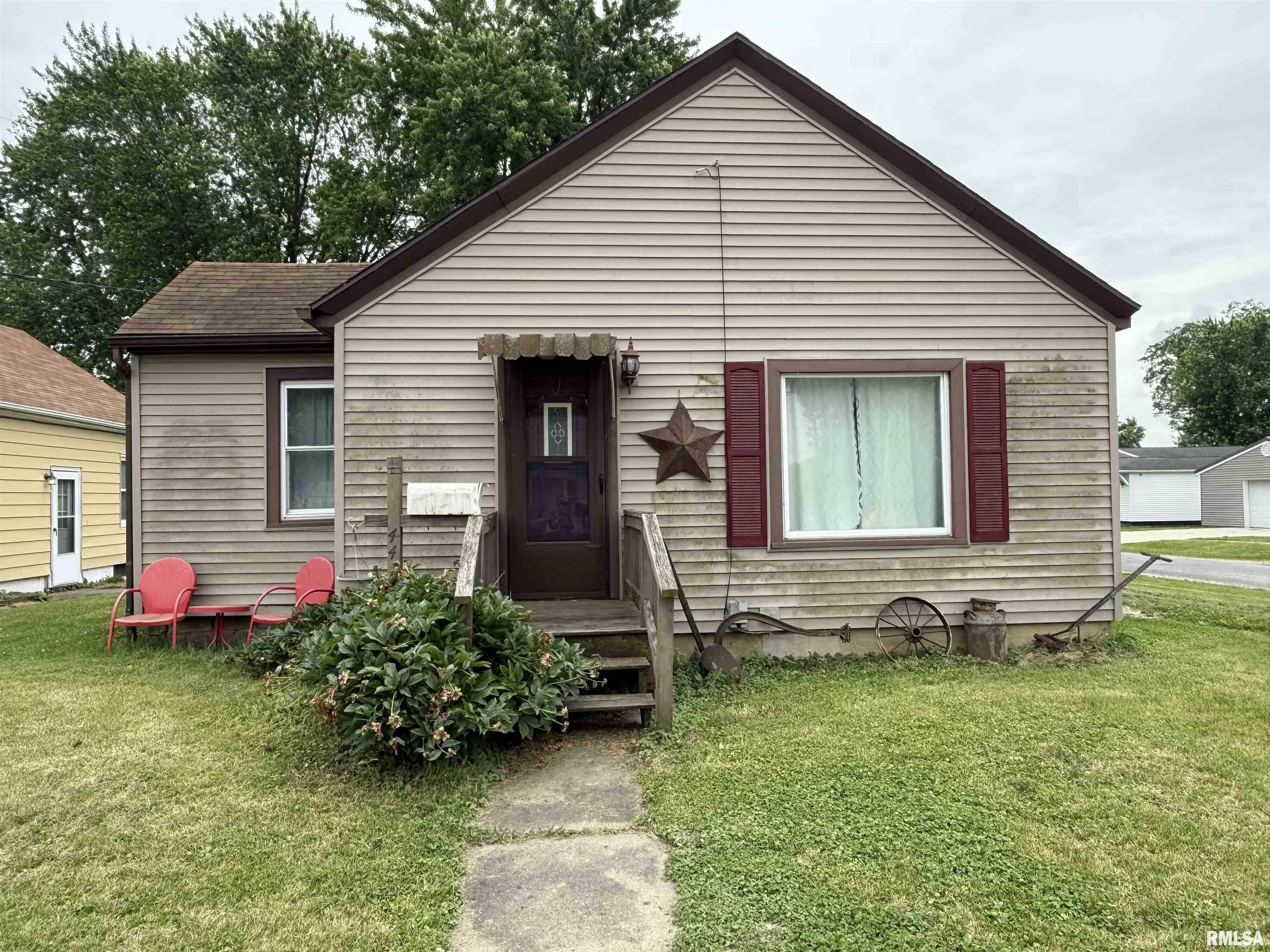 Property Photo: 441 W Avenue E IL 61542