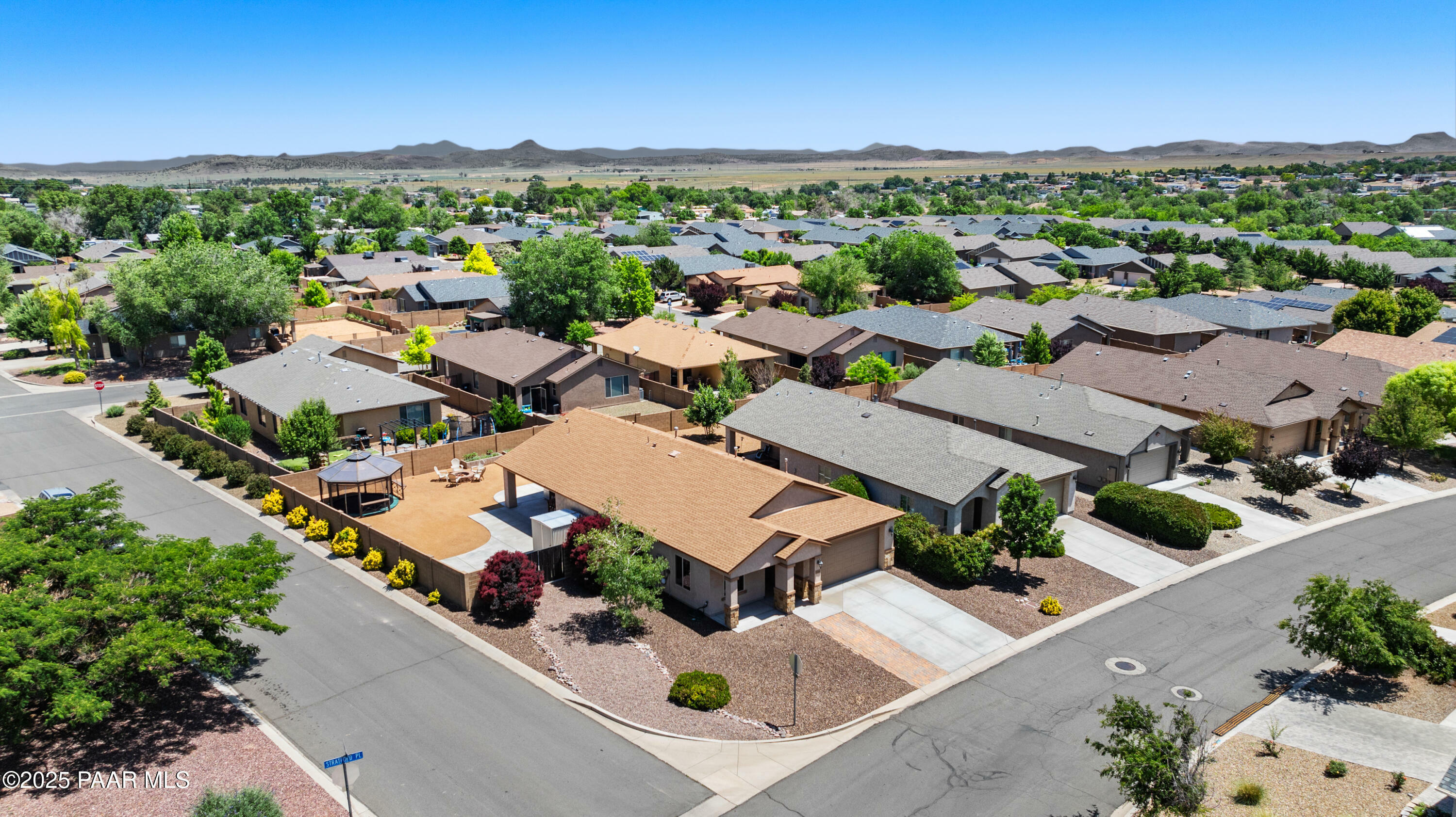 Property Photo: 1516 Stratford Place AZ 86323