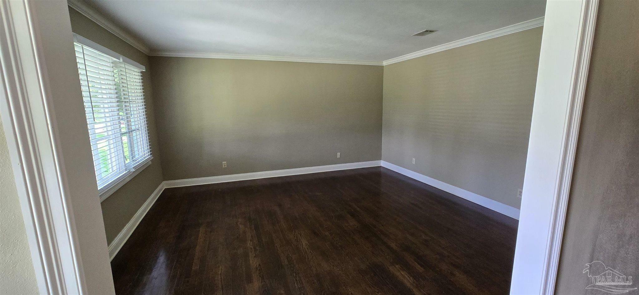 Property Photo:  381 Euclid St  FL 32503 