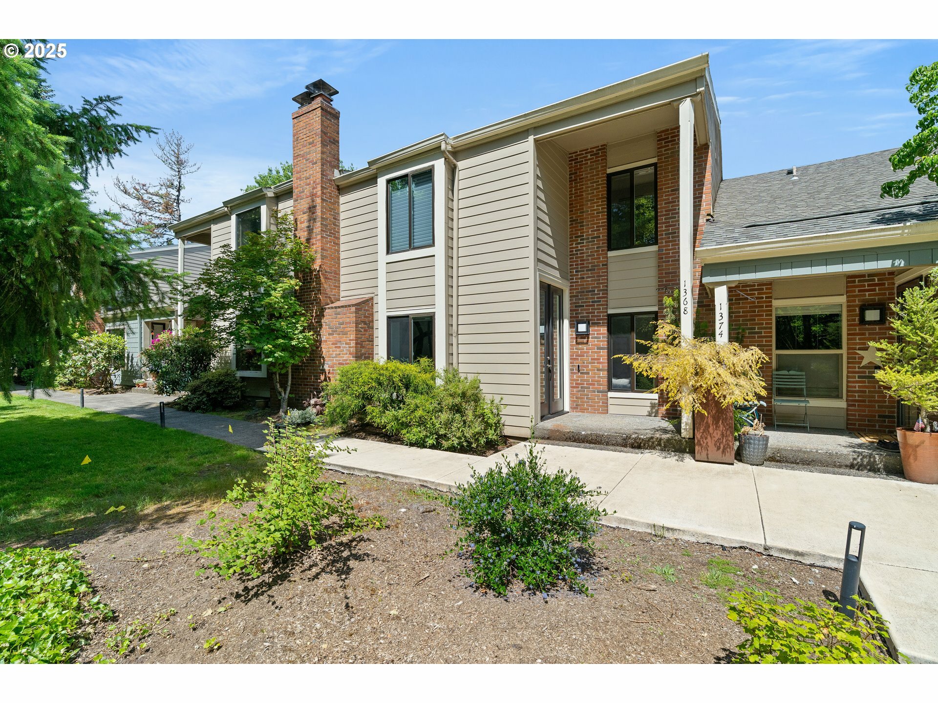 1368 Boca Ratan Dr  Lake Oswego OR 97034 photo