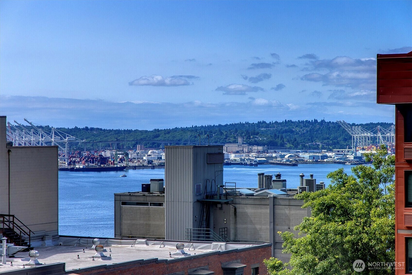 Property Photo:  2000  1st Avenue 703  WA 98121 