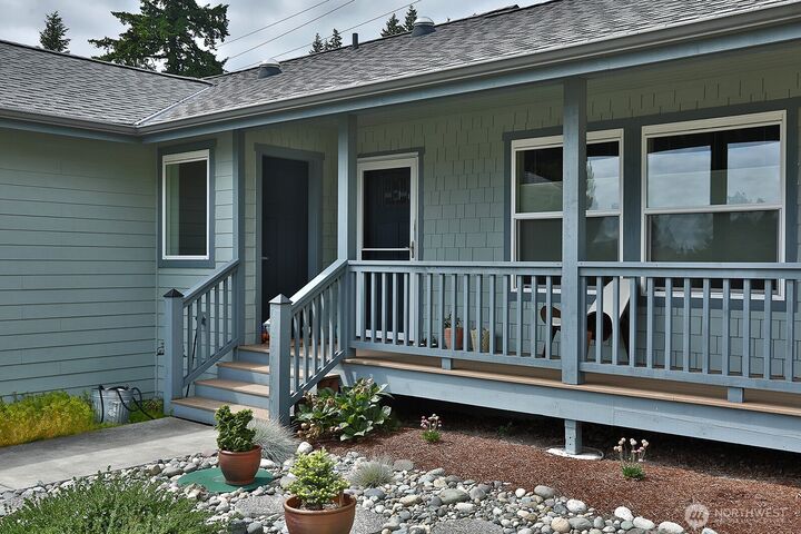 Property Photo:  2568  Myra Place  WA 98260 