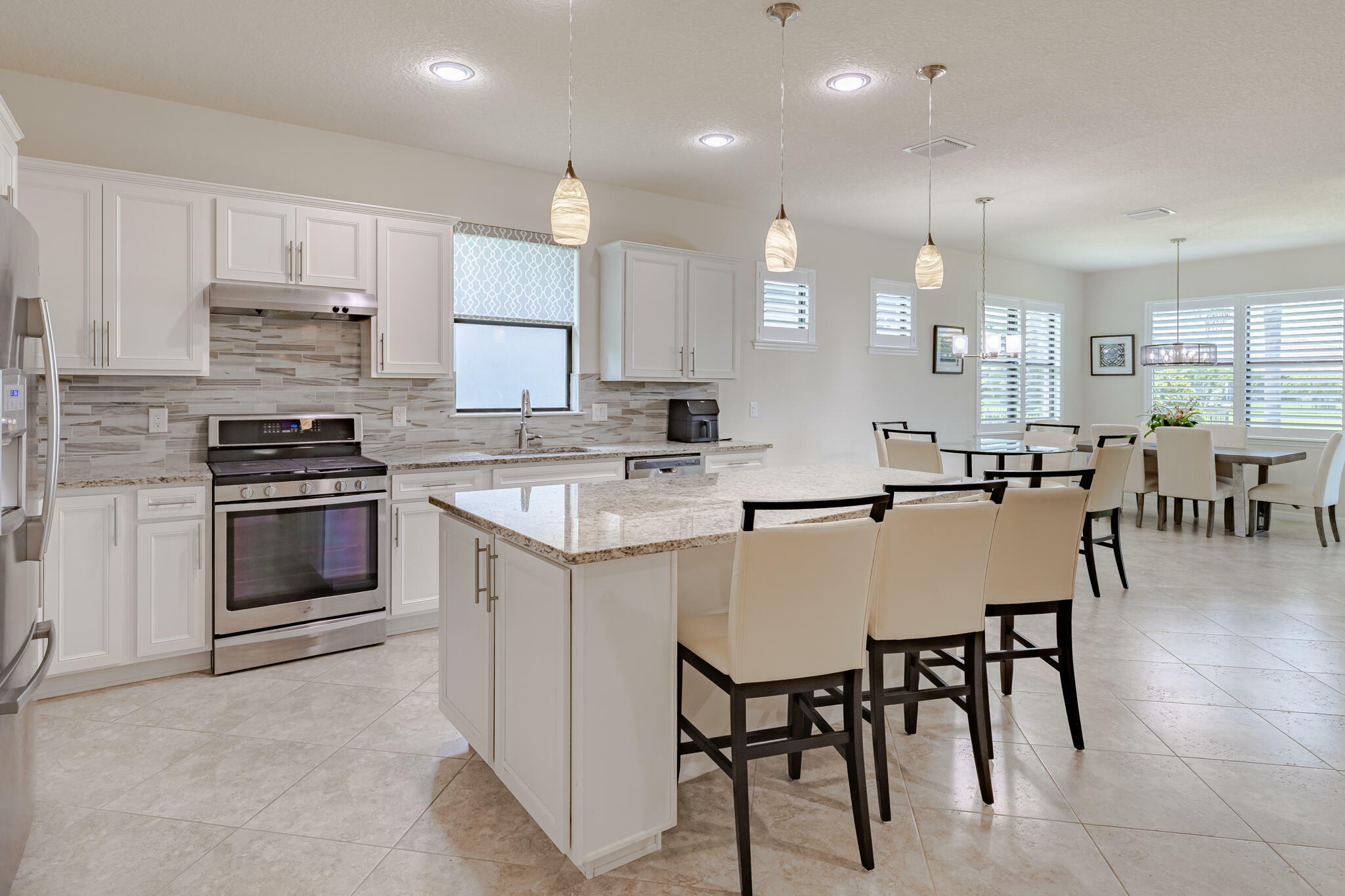 Property Photo: 649 SE Monteiro Drive FL 34984