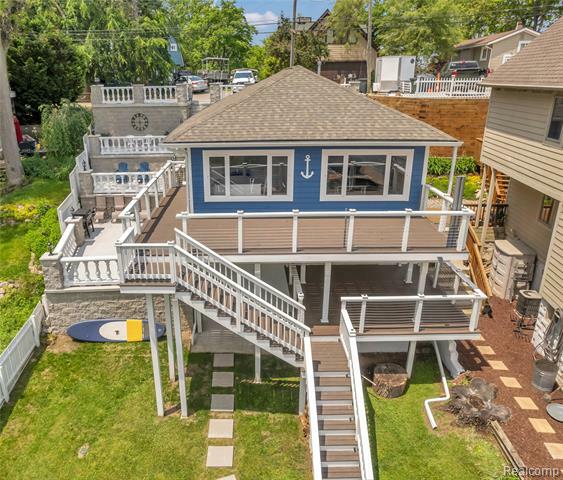533 Bellevue Avenue  Lake Orion Vlg MI 48362 photo