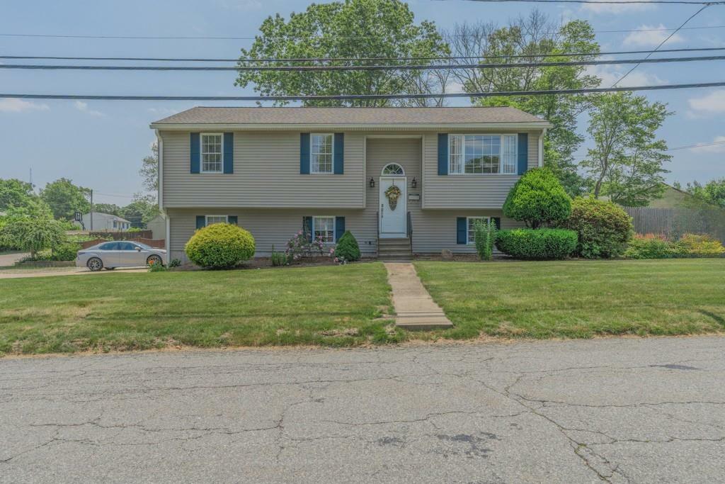 136 Youngs Avenue  Coventry RI 02816 photo
