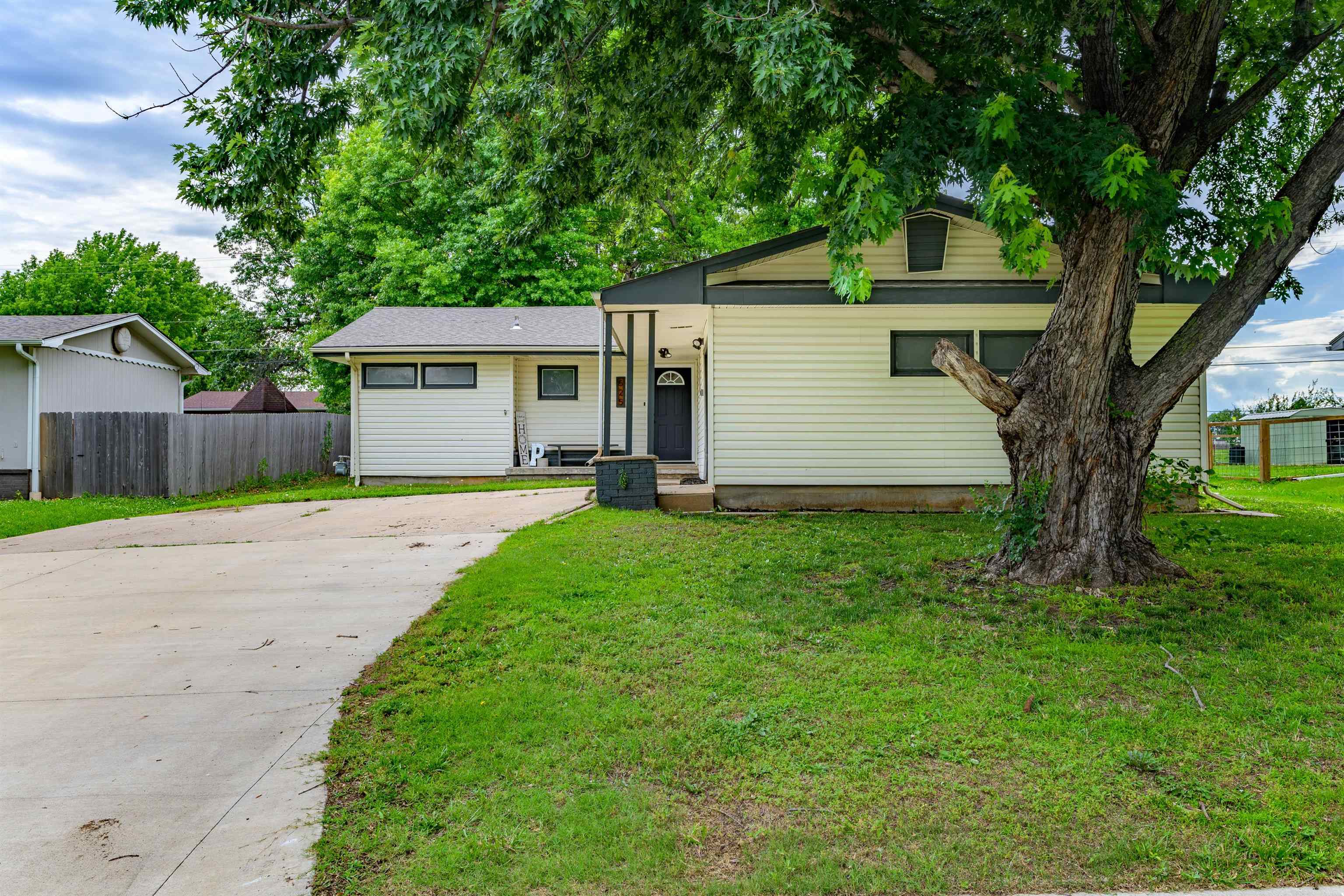 Property Photo: 525 Marmaton Rd. KS 67042