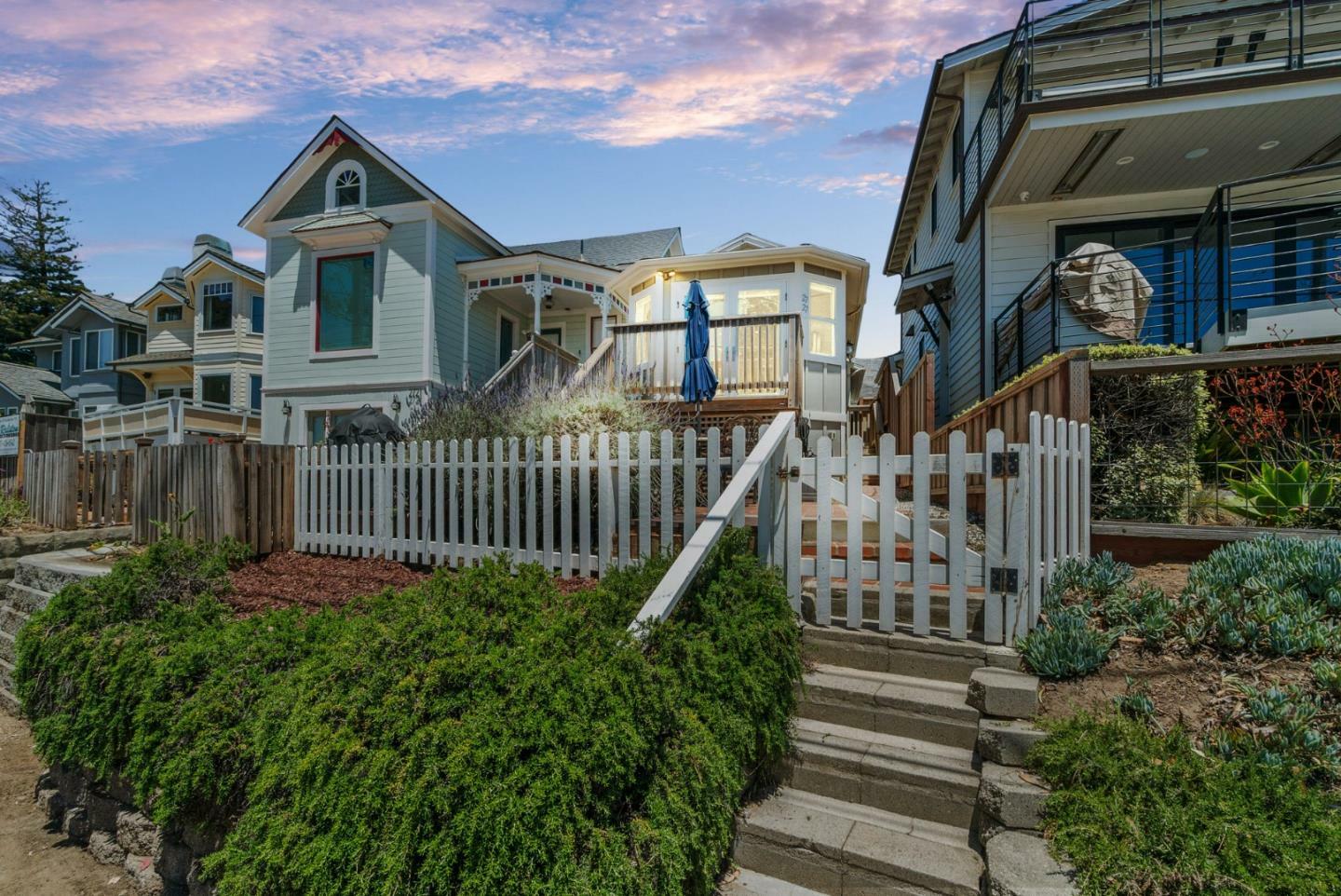Property Photo: 2727 East Cliff Drive CA 95062