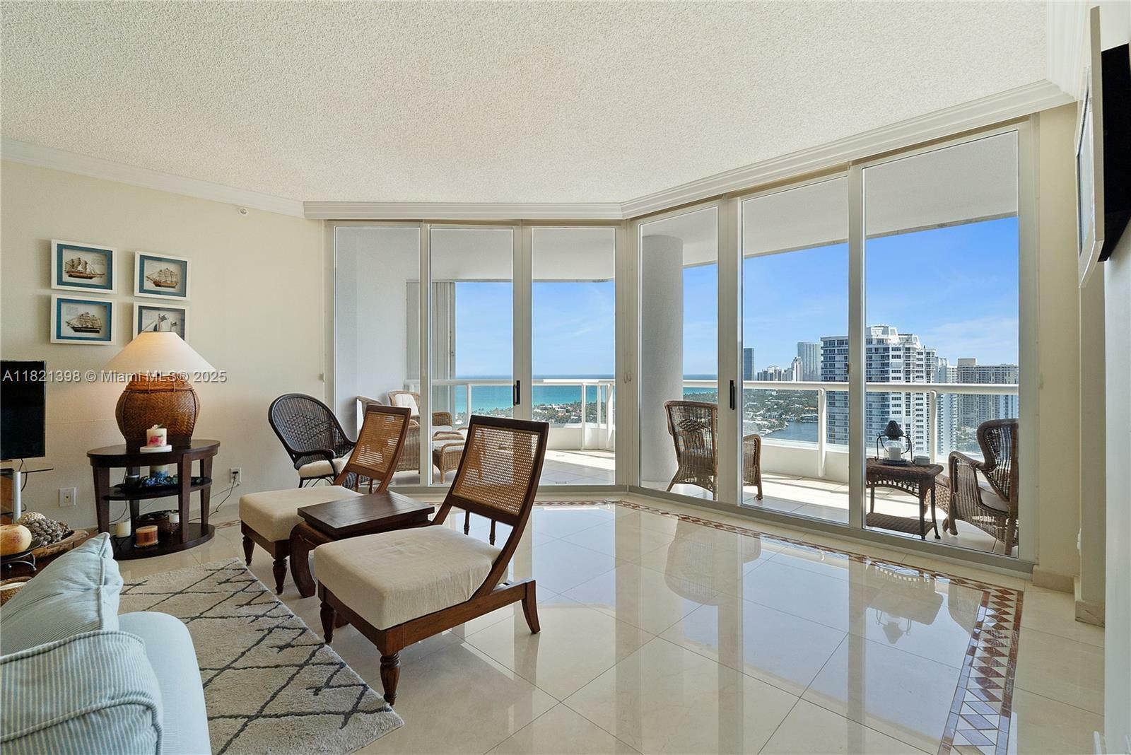 Property Photo:  21050 Point Pl 2702  FL 33180 