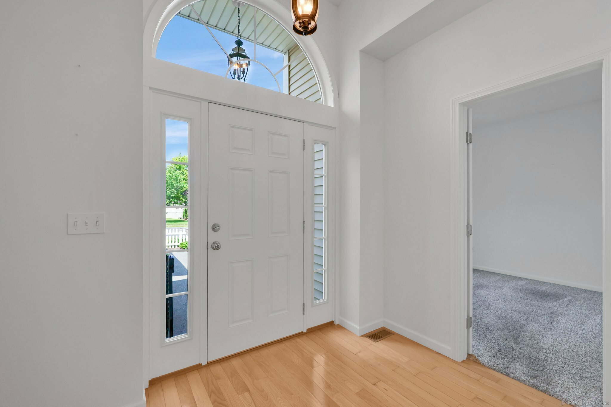 Property Photo: 14 Ross Way 14 CT 06096