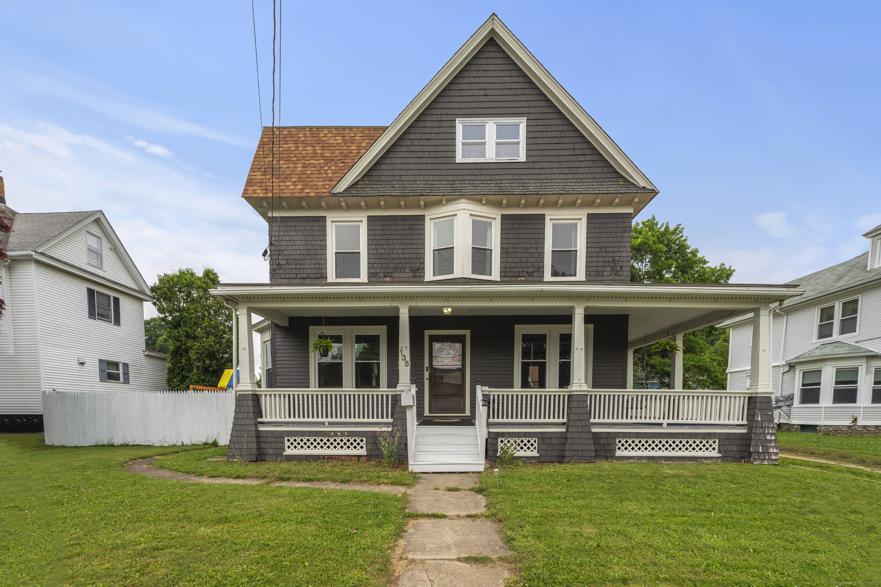 Property Photo: 135 West Thames Street CT 06360
