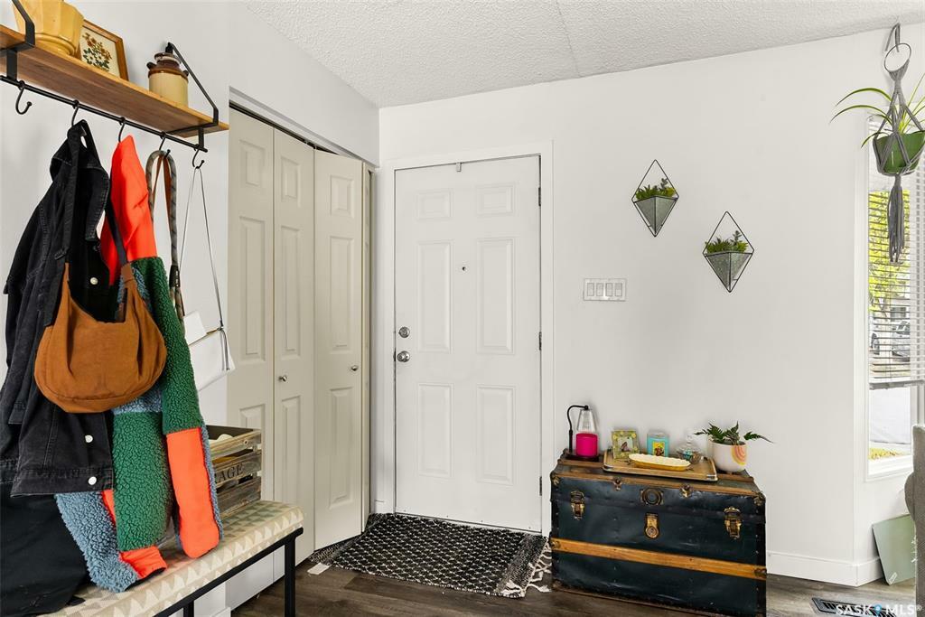 Property Photo: 11 Kangles Street SK S4N 4M9