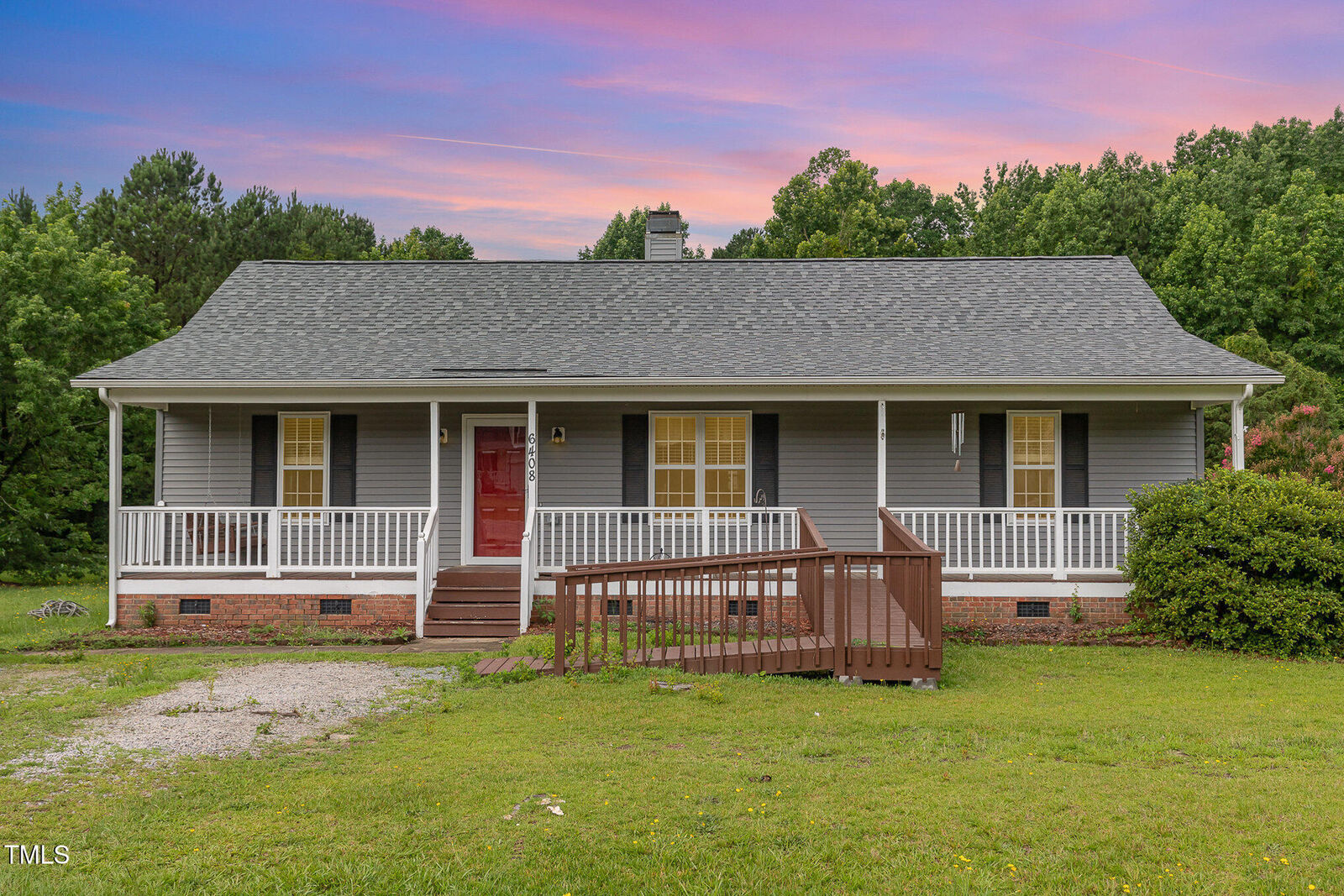 Property Photo: 6408 Glen Brack Court NC 27603