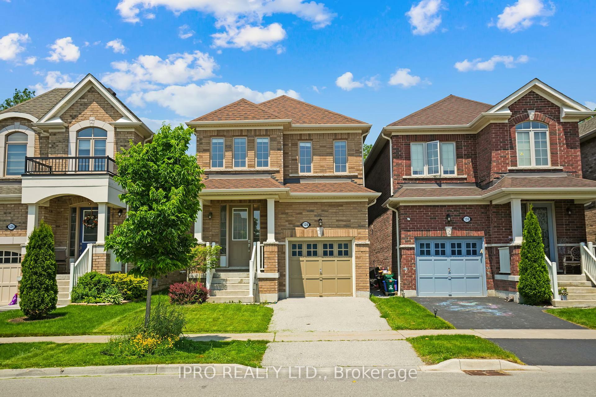 128 Bridlewood Boulevard  Whitby ON L1R 0N2 photo