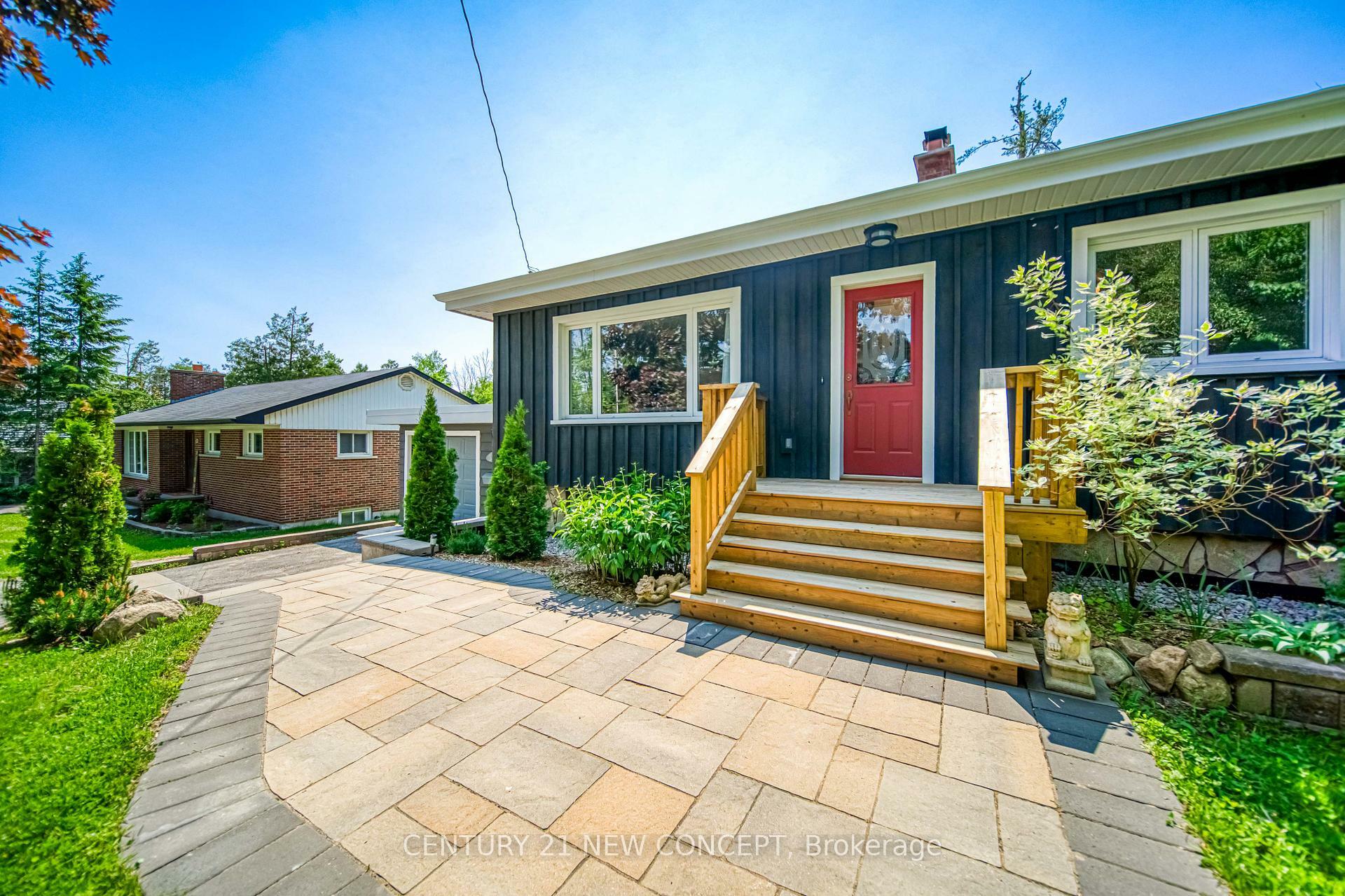 Property Photo: 51 Fittons Road E ON L3V 2J2