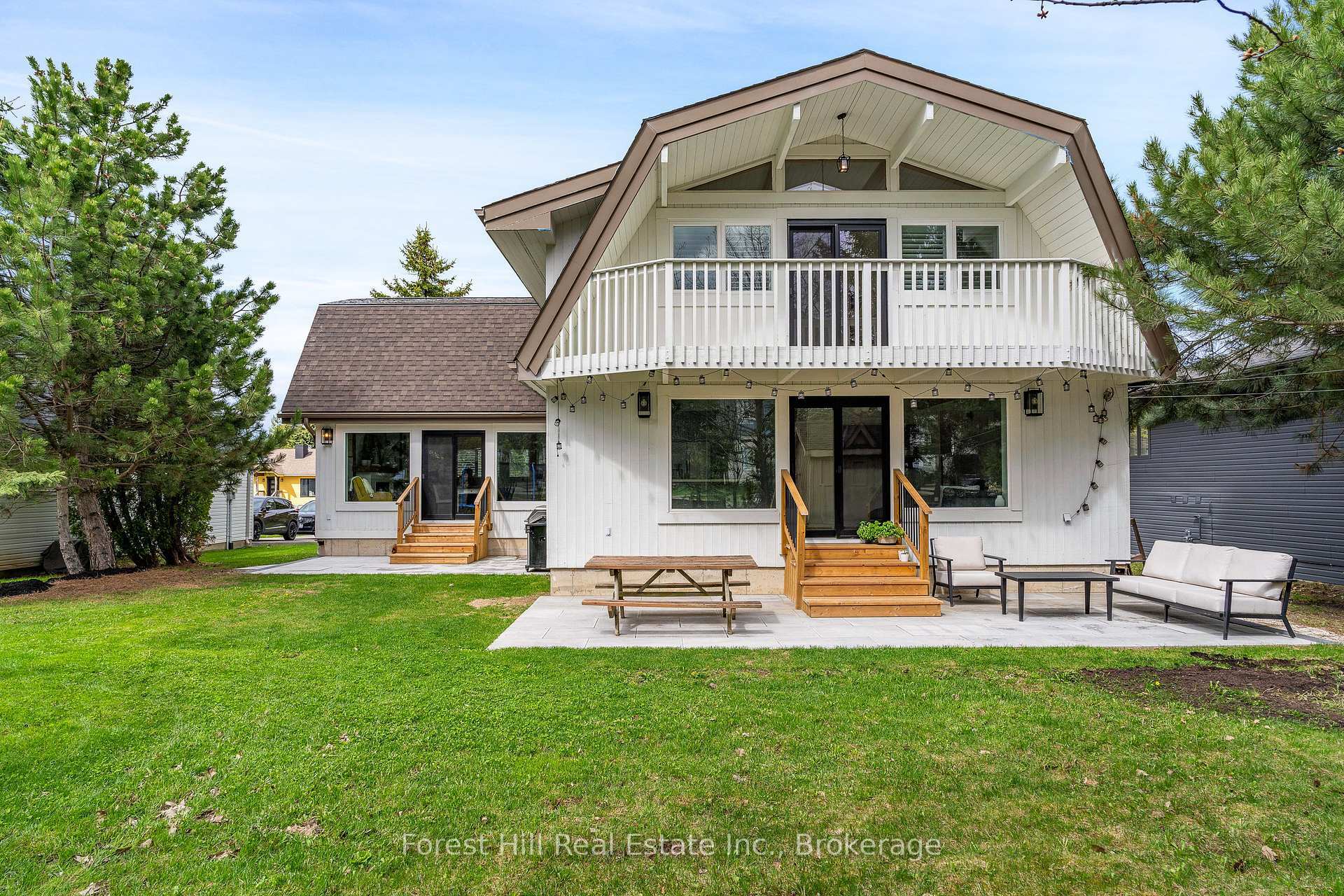 Property Photo:  144 Brooker Boulevard  ON L9Y 0L4 