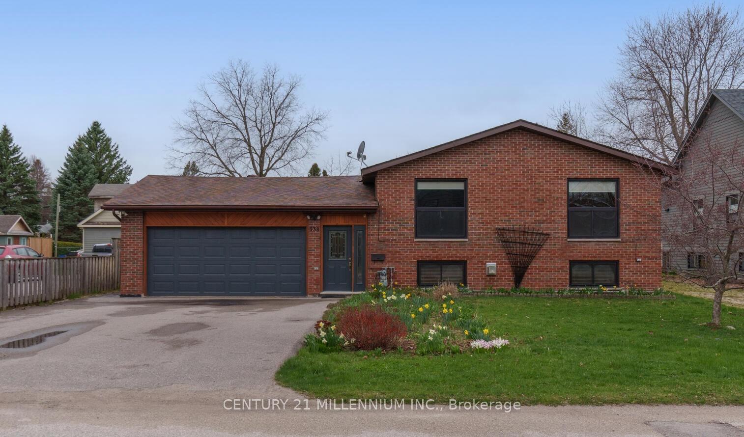 338 Walnut Street  Collingwood ON L9Y 3C8 photo