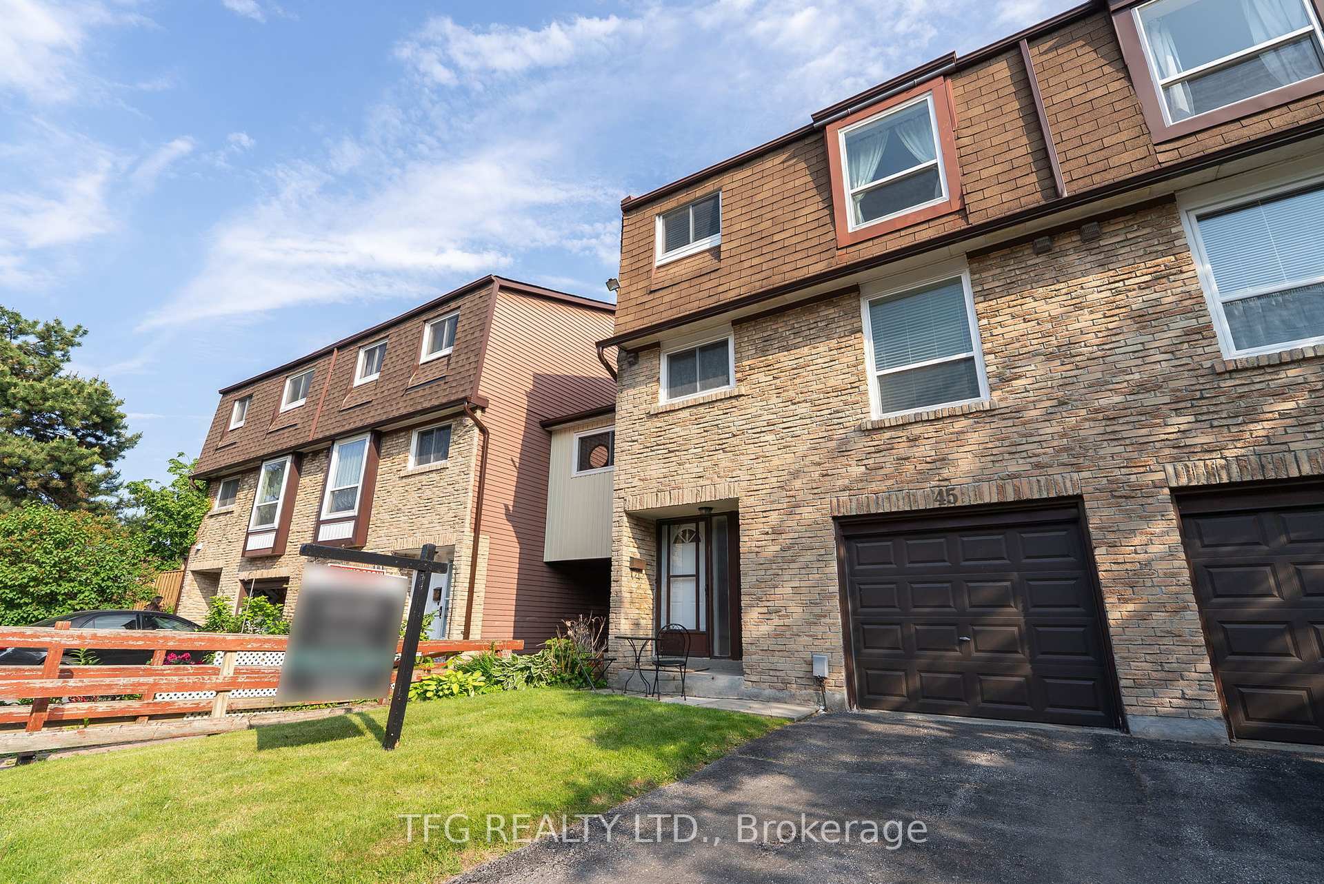 Property Photo: 222 Pearson Street 45 ON L1G 7C6